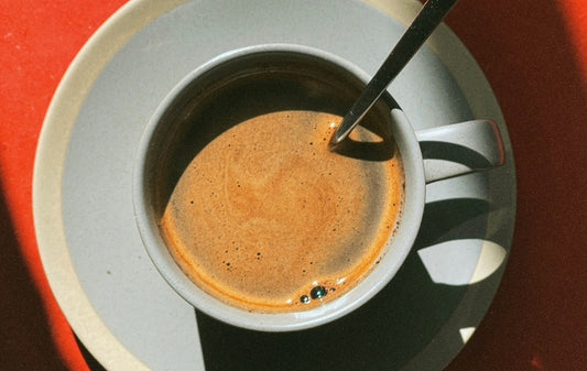 Cup of espresso coffee shot from above. Looks delicious. But does it have histamines?